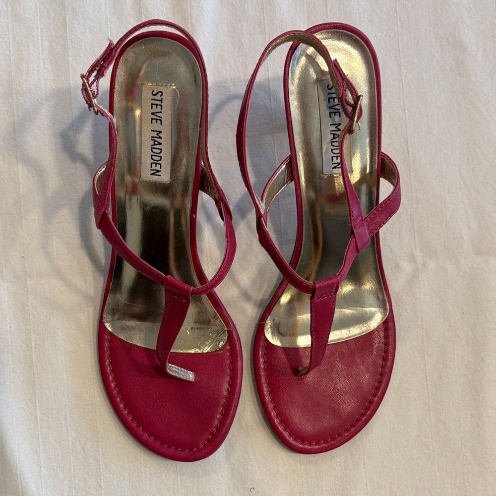 Steve Madden Women's Fuchsia Sandals - Picture 2 of 9